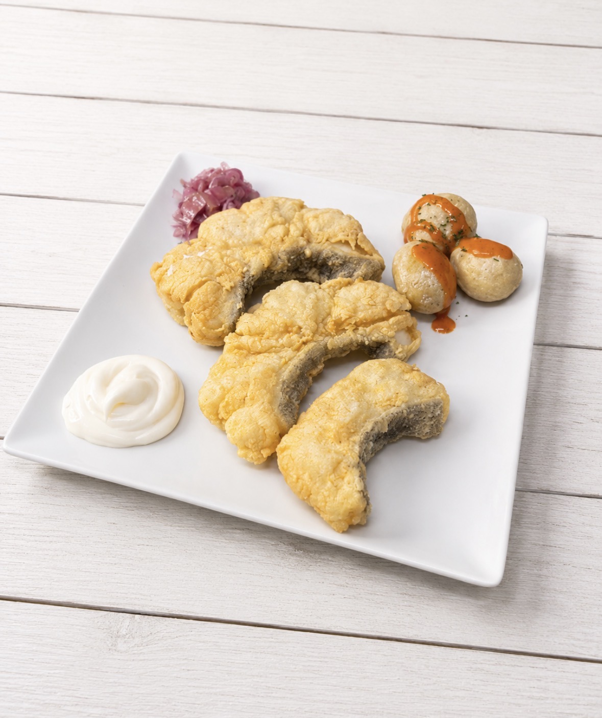 BACALAO FRITO con papas arrugás Canarias